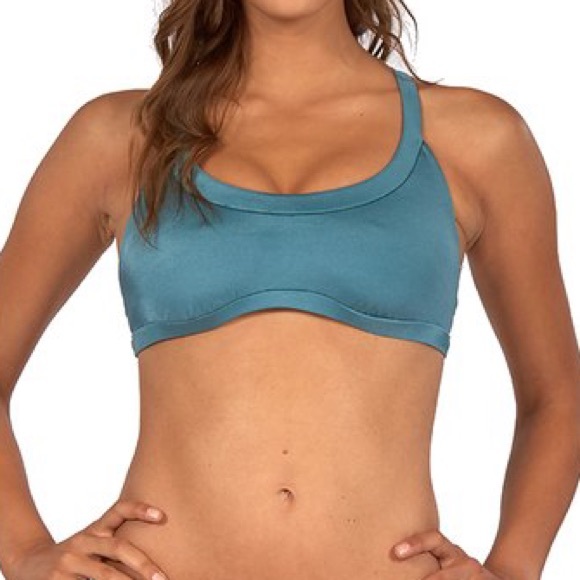 🔥🔥BILLABONG - CROP TANK BIKINI SET🔥🔥 - Picture 2 of 6